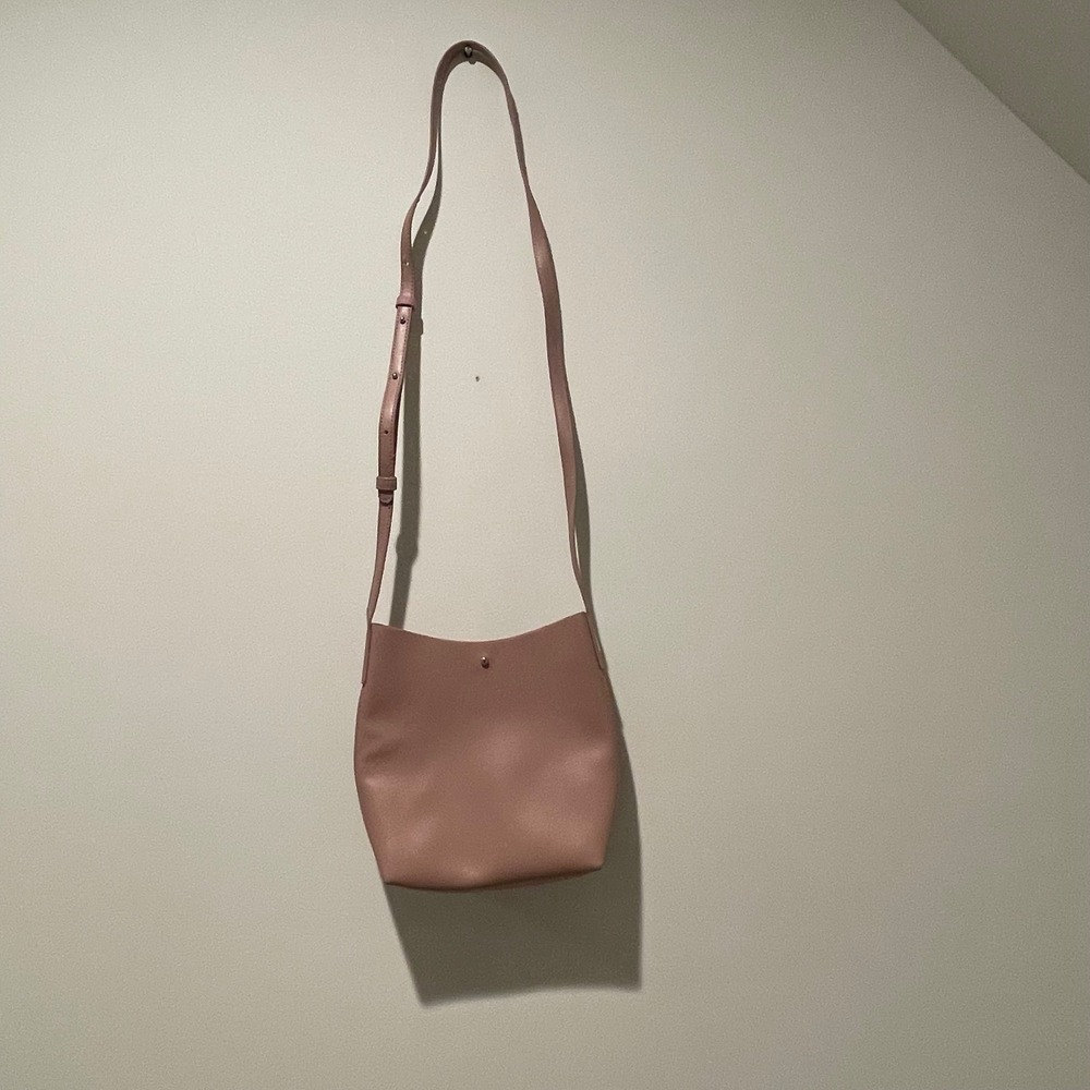 SAMARA Crossbody Bag Adjustable Strap Snap Closure Mauve Pink Vegan Leather‎